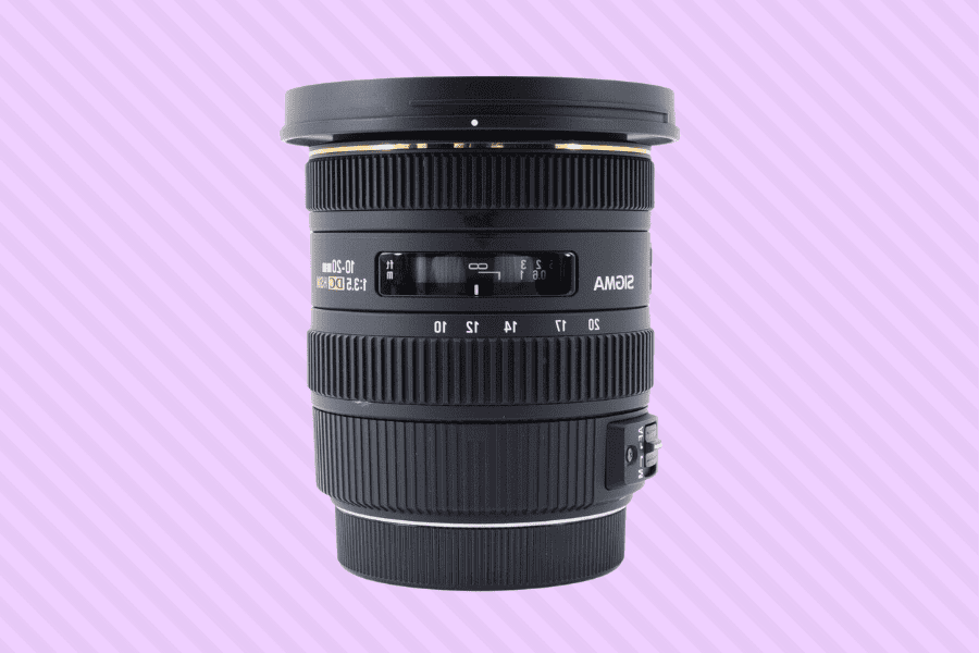 Graphic image of Sigma 10-22mm camera lens with focal range of 16-32mm