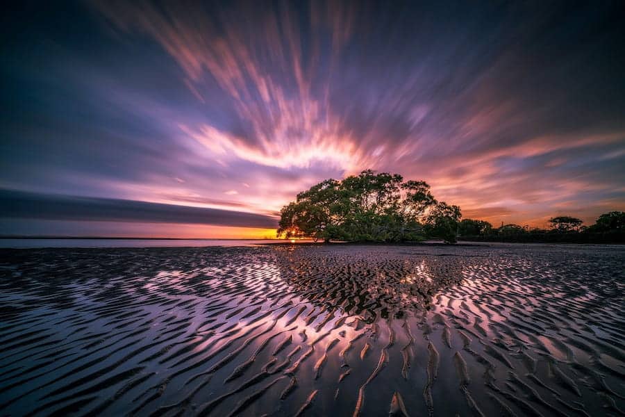 Un'immagine dell'alba utilizzando la fotografia a lunga esposizione