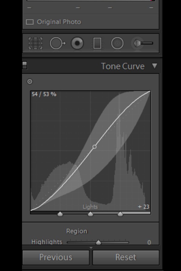 Adjusting the tone curve in Lightroom 5 to decrease the haze in the photo